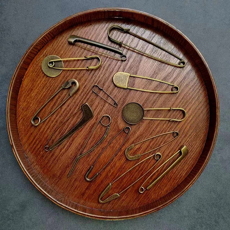Retro Bronze Large Pins For Clothing Smooth Metal Safety Pins Jeans Dress Scarf Adjustable PinsHot
