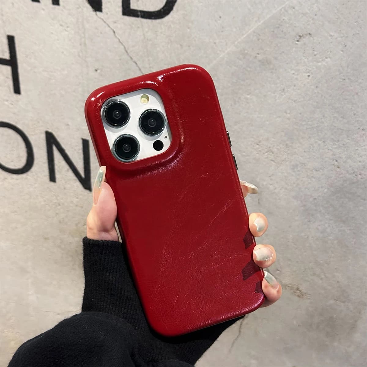 Custodia in pelle di lusso per iPhone 15 14 13 12 11 Pro Max Retro pelle bovina modello bottoni in metallo cover posteriore del telefono
