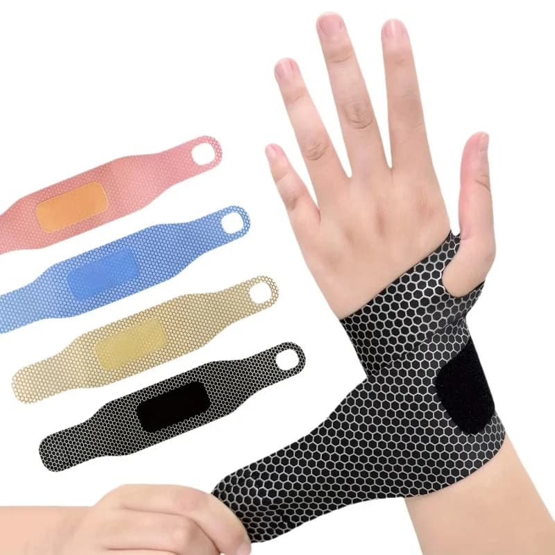 Un tutore da polso ultrasottile e regolabile per proteggere le articolazioni durante l'esercizio: traspirante, leggero, unisex e nero.
