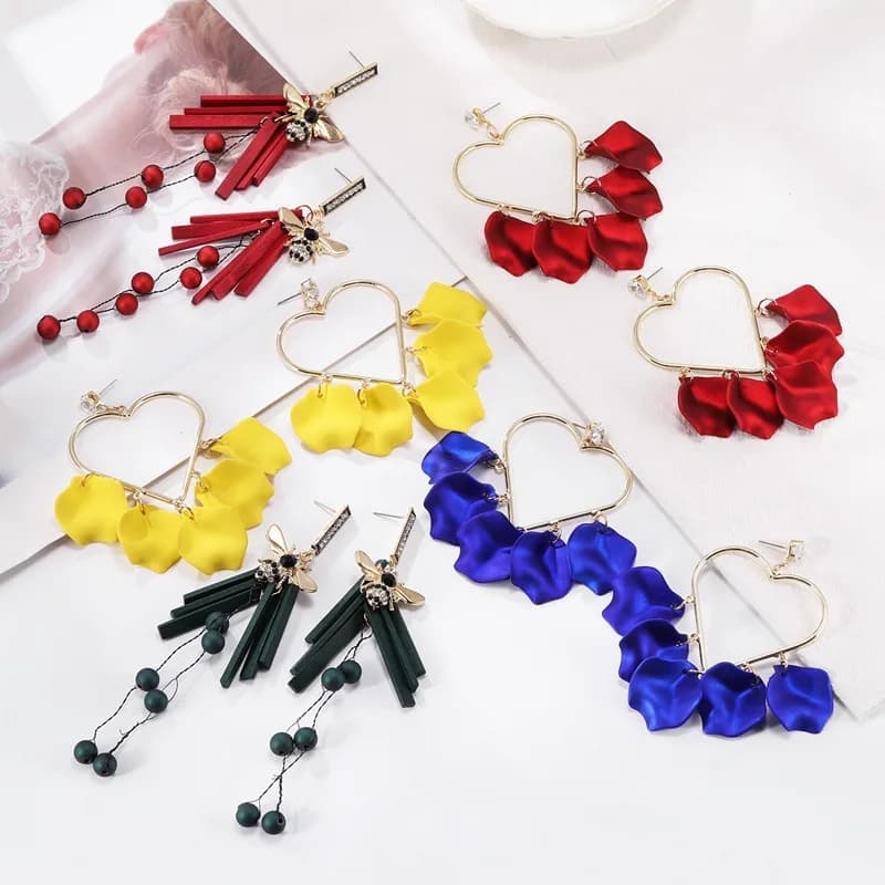 Grandi orecchini europei e americani esagerati, orecchini a forma di cuore, orecchini di vernice alla moda, gioielli di temperamento popolari