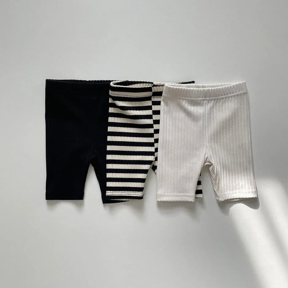 Pantaloncini a costine per bambini Estate 2026, Leggings corti coreani elasticizzati da 5 pollici per bambine, Pantaloni casual a tinta unita