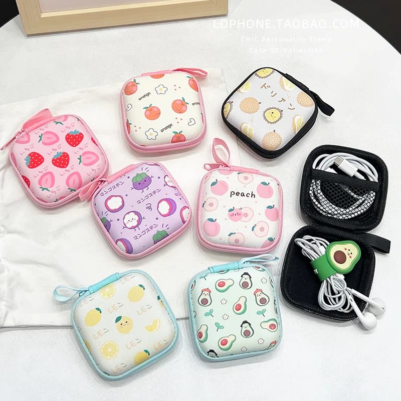 Borsa portaoggetti portatile per prodotti digitali Borsa per cavi per cuffie con organizer per cavi dati USB per cartoni animati anime