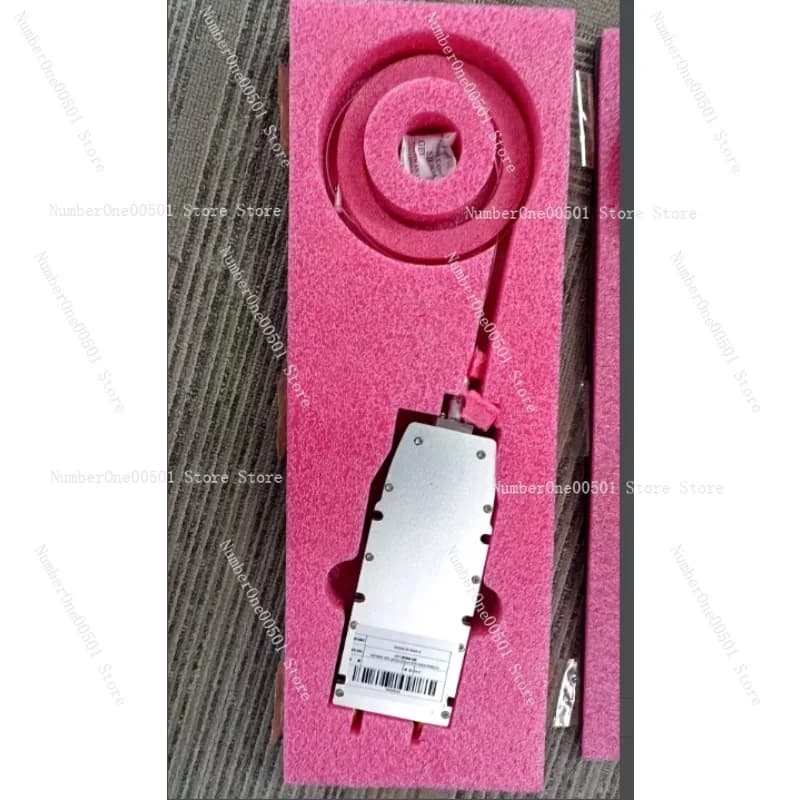 Modulo Laser ad Alta Potenza 500W con Connettore in Fibra Ottica, Sorgente Laser Industriale a Piena Potenza per Taglio e Incisione