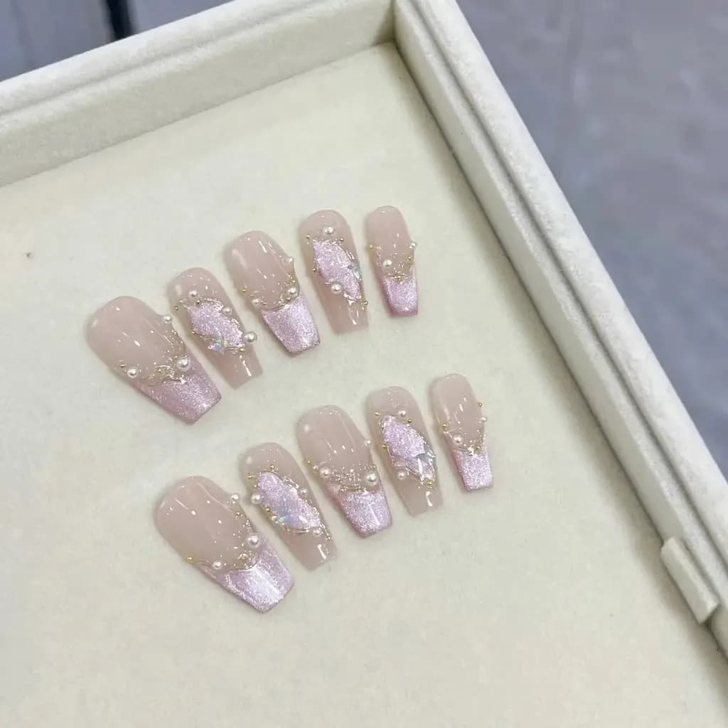 Glazed Moonlight Handmade Wearable Nail Pink Cat Eye Gilt Butterfly Sequins Press on Nail Art Patches Sweet Fairy Fake Nails