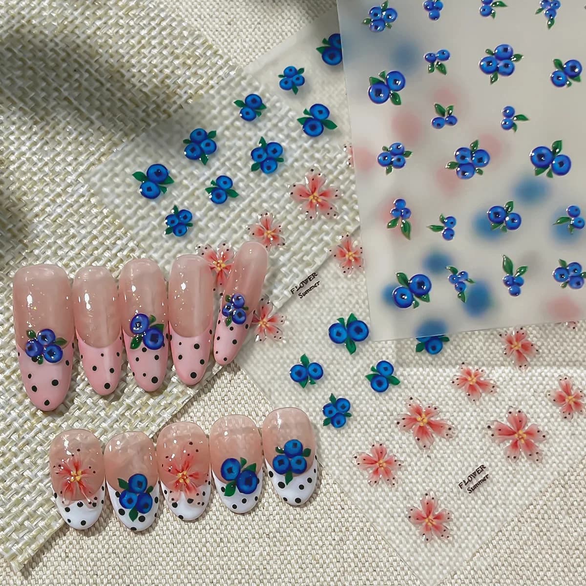 Adesivi trasparenti per unghie effetto gelatina con mirtillo estivo e fiori, accessori autoadesivi per nail art per decorazioni fai da te per manicure