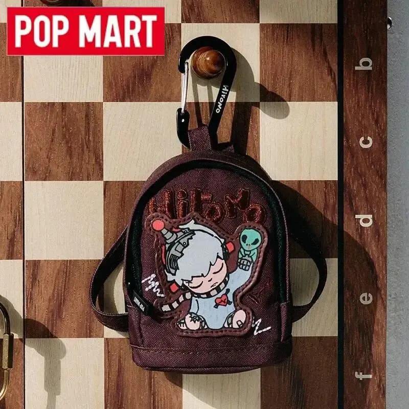POP MART Hirono Echo Series Mini Bag Blind Box Kawaii Anime Figure Giocattoli Bambole Guess Bag Scatola misteriosa Collezione desktop Ornamenti