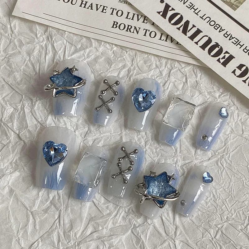 10 pezzi Dreamy Azzurro Stampa sulle unghie con stella, cuore e decorazione celeste - Unghie finte alla moda per le donne quotidiane e parte