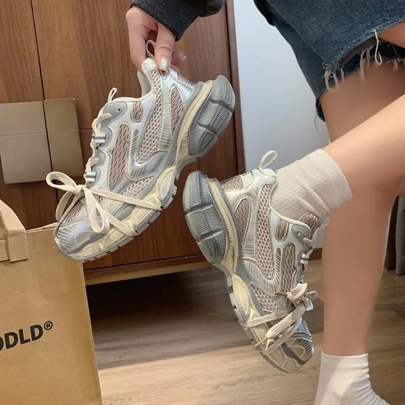 2024 scarpe casual di nuova moda scarpe da ginnastica stringate casual da passeggio all'aperto traspiranti e comode da donna