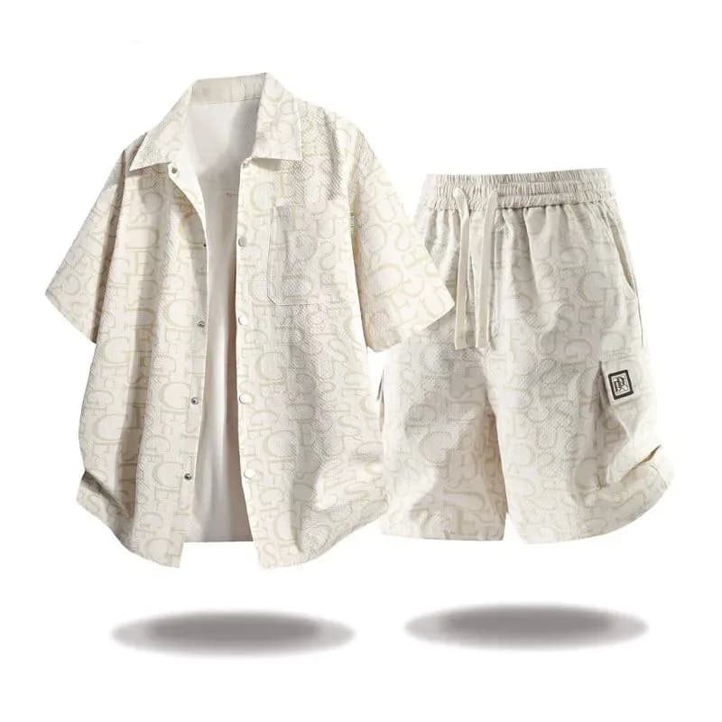 Completo estivo casual da uomo con camicia a maniche corte e pantaloncini cargo stampati