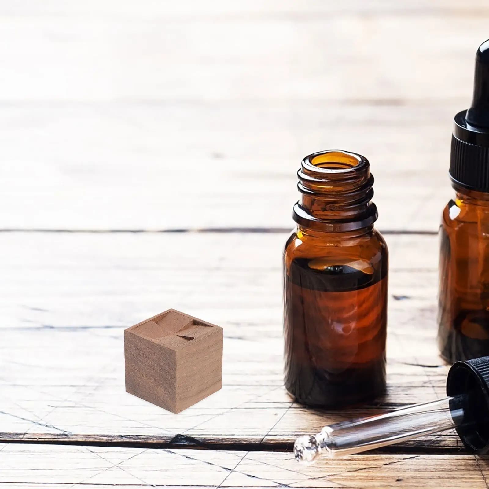 Diffusore di Aromi in Legno Naturale Leggero, Compatto per Auto, Camera da Letto, Ufficio, Sala Meditazione, Yoga