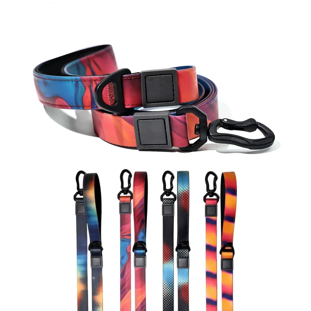 Waterproof PVC Dog Leash Custom Logo Gradient Print Soft Handle Alloy Hook Odorproof Easy Clean Lead for S/M/L Dogs