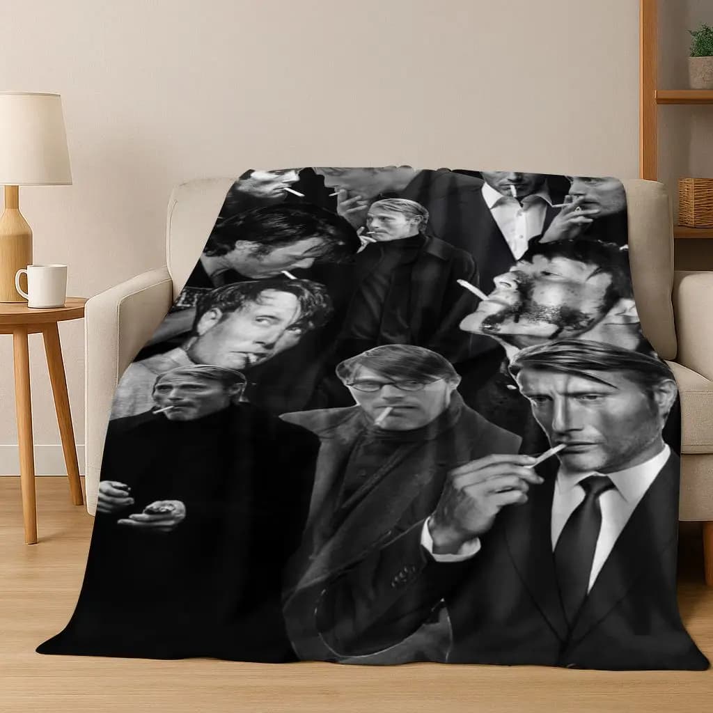 26 Style Mads Mikkelsen Coperta in flanella artistica da uomo sexy, coperta morbida e accogliente per la casa, camera da letto, divano letto, copertura da picnic, regalo per bambini