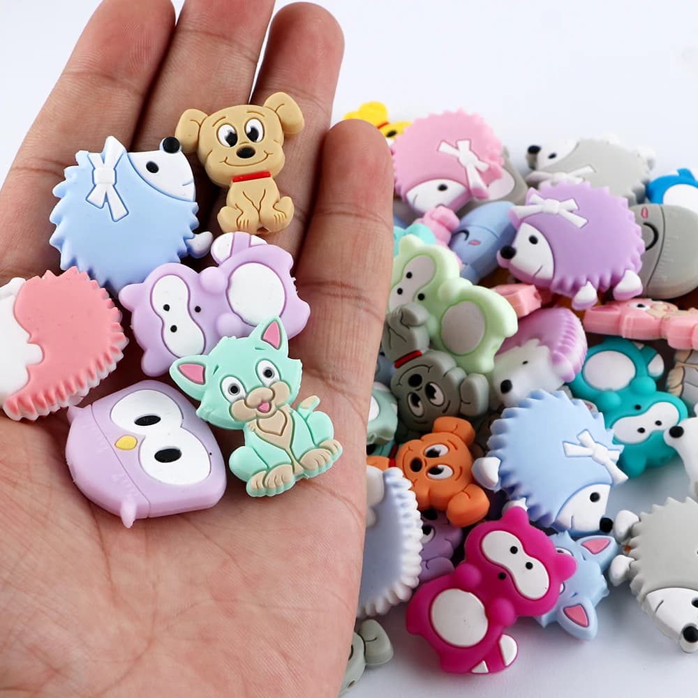 5 pezzi nuovi di perline in silicone a forma di procione/cucciolo/gufo/riccio per fai da te, orecchini, braccialetti, per la creazione di gioielli e accessori personalizzati