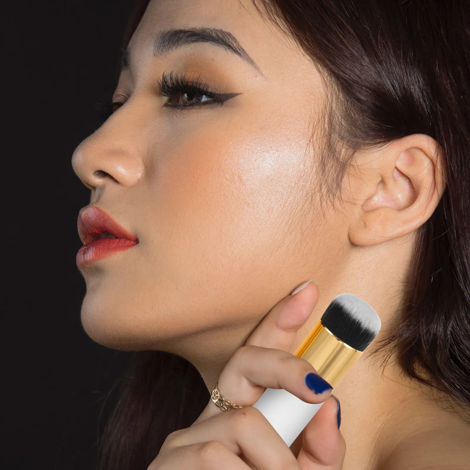 2 pennelli per fondotinta, pennelli per trucco, setole sintetiche morbide e dense per sfumare crema, polvere, fard e cosmetici.
