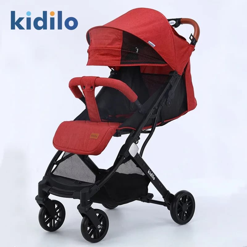 Un passeggino che può essere utilizzato sia in posizione seduta che reclinabile, leggero e pieghevole, con un ampio campo visivo.