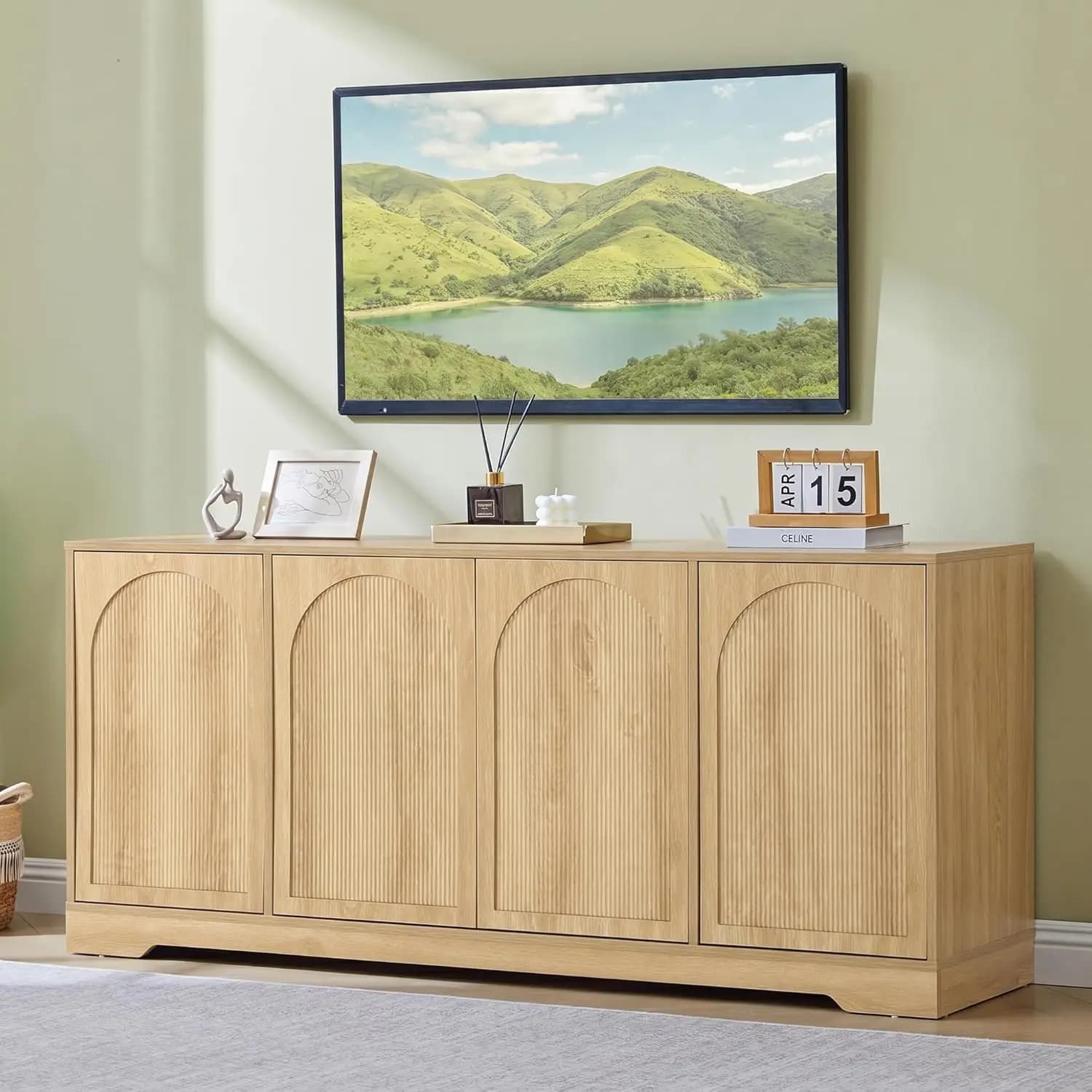 Mobile TV Alto 62 Pollici in Rovere Naturale con 4 Ante Arcuate e Gestione Cavi per Soggiorno, Personalizzabile