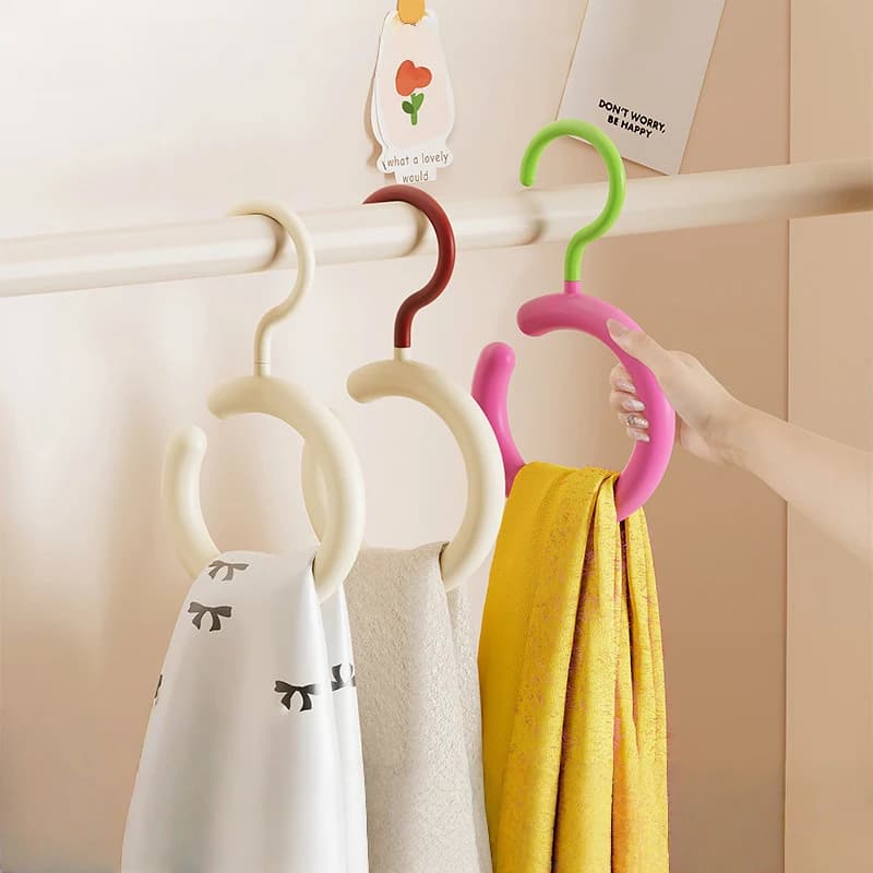 Clothes rack for storing hats Invisible Luxury Multifunction Hook Home Use New plastic coat hangers 2025 Adult wardrobe Nordic Sle