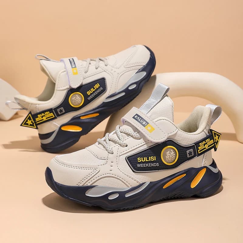 Scarpe da ginnastica alla moda per bambini Scarpe sportive per ragazze dei ragazzi Scarpe da ginnastica antiscivolo autunnali con cinturino in velcro Sneaker in pelle per bambini da indossare ogni giorno