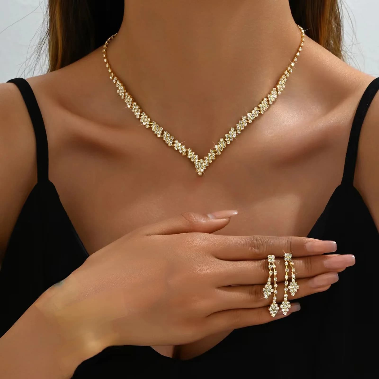 Set di Gioielli da Donna in 2 Pezzi, Collana e Orecchini Ipoallergenici Scintillanti per Abiti da Cerimonia, Vestiti di Compleanno, Gonne