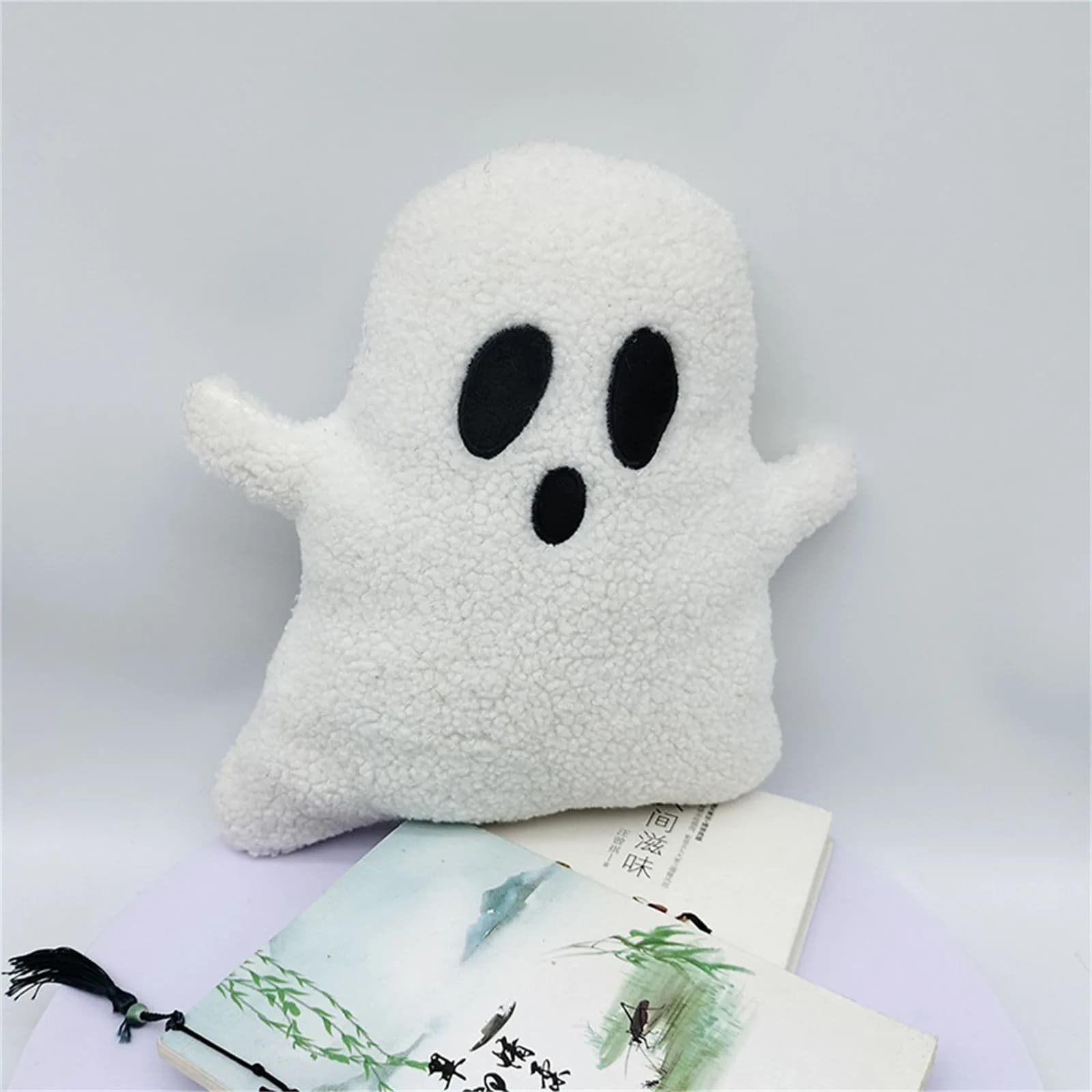 1 pz nuovo Halloween Ghost Pillow peluche White Ghost Venue arrangiation accessori Funny Ghost Throw Pillow divano Ornament Cushion