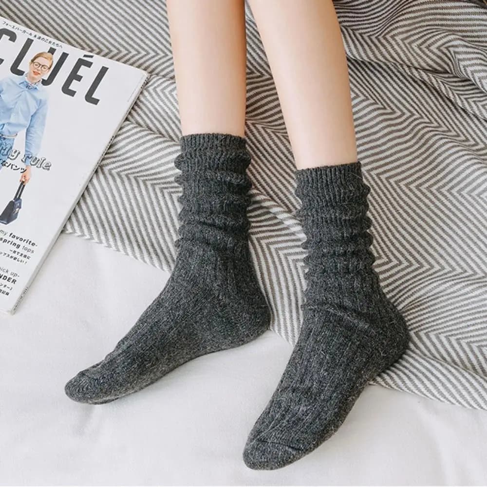 Warm Winter Solid Color Retro Trendy Thick Korean Style Socks Cotton Women Wool Socks Middle Tube Hosiery