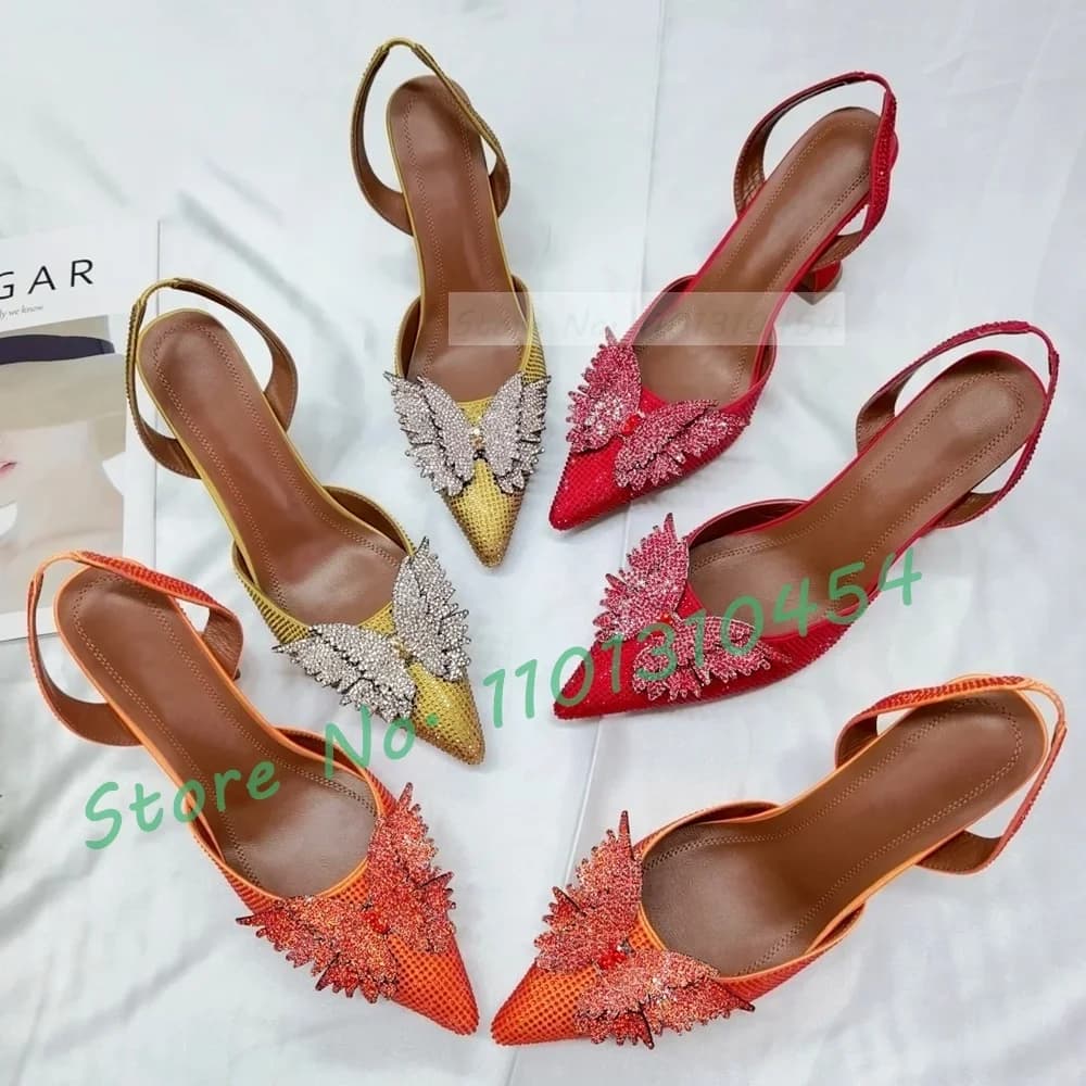 Sandali a punta con farfalla di cristallo Sandali da donna con tacco in vetro da vino bling Scarpe in raso arancione Sandali di tendenza con cinturino posteriore di lusso in vera pelle