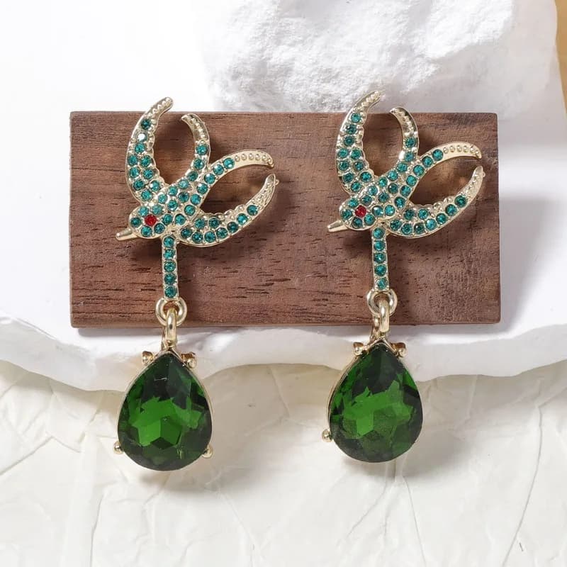 Orecchini Pendenti a Goccia d'Acqua Creativi e Versatili, Stile Lussuoso e Raffinato, Modelli Personalizzati alla Moda per Donne