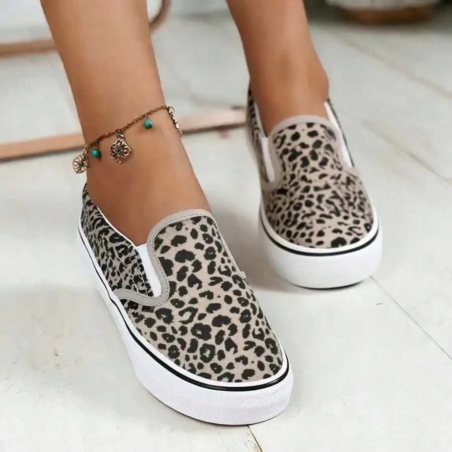 Sneakers slip-on in tela con stampa leopardata per donna, scarpe casual piatte e comode