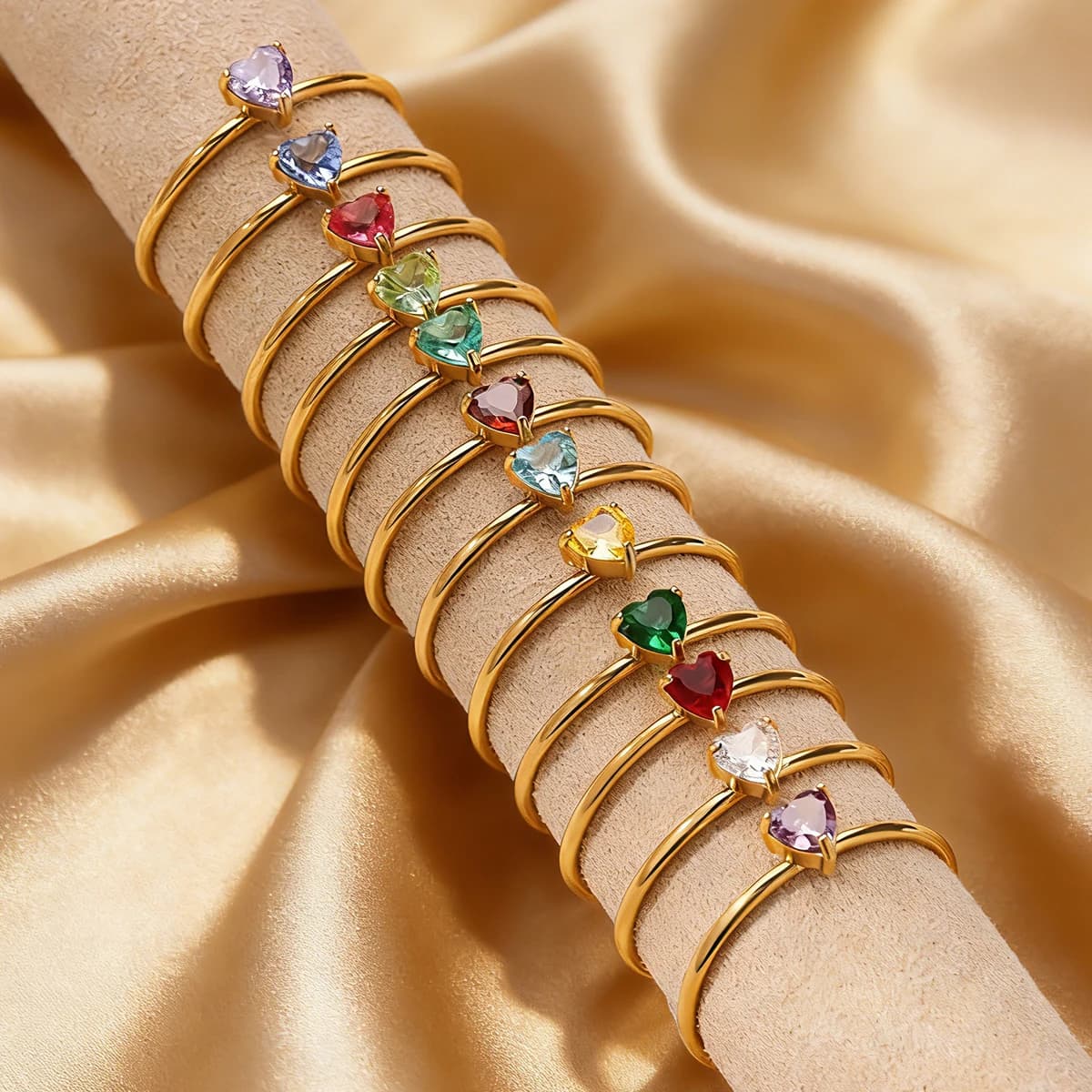 Anelli con zirconi a forma di cuore per le donne Anello in acciaio inossidabile placcato oro Tendenza 2026 Gioielli di San Valentino Articoli Freeshipping Dropshipping