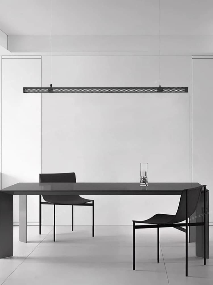 Lampada a sospensione da ristorante minimalista italiana tutto in rame nero Lampada da scrivania da bar in stile Wabi Sabi, luce a striscia lunga con isola di lusso leggera
