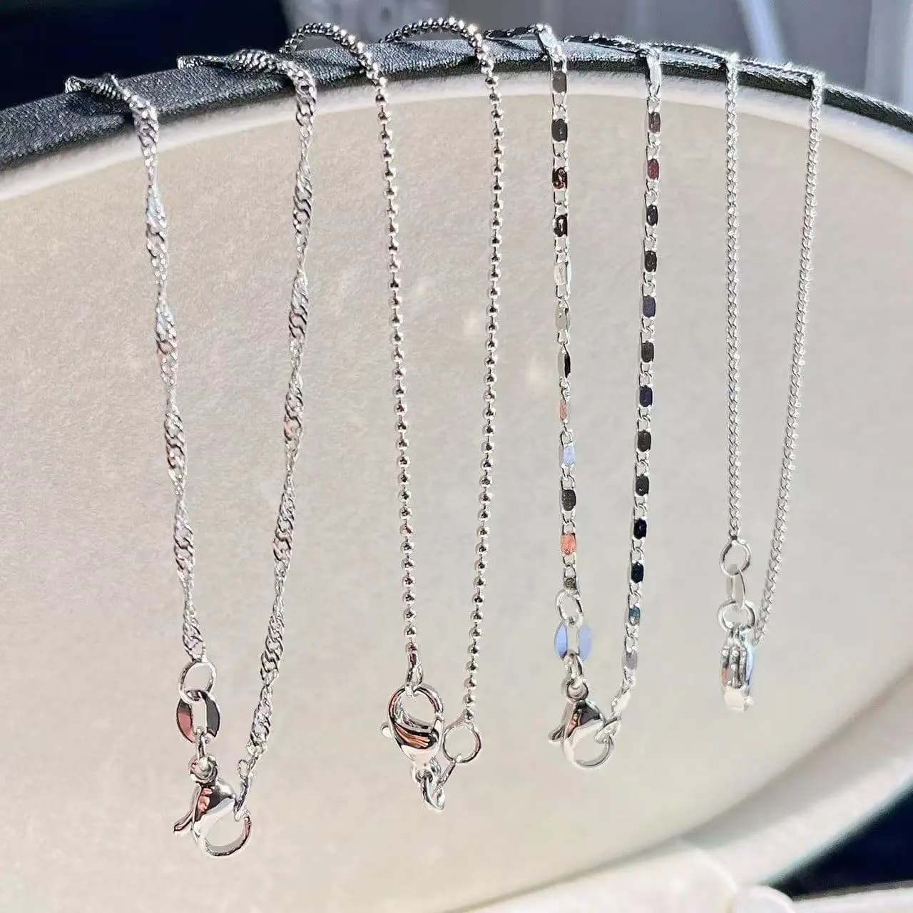 High-Quality Basic Pendant Chain Choker Necklace, Versatile Collarbone Chain with Adjustable Length for Women