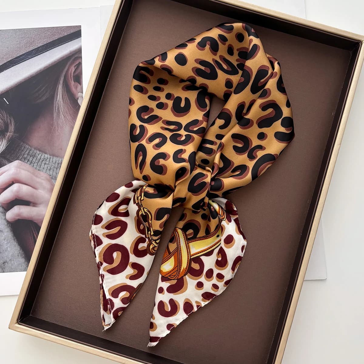 Luxury Square Silk Scarf for Women Scarves with Leoped Print Orditi Elegant Neck Handkerchief Bandane Hijab Soft Scarf for Daily Use