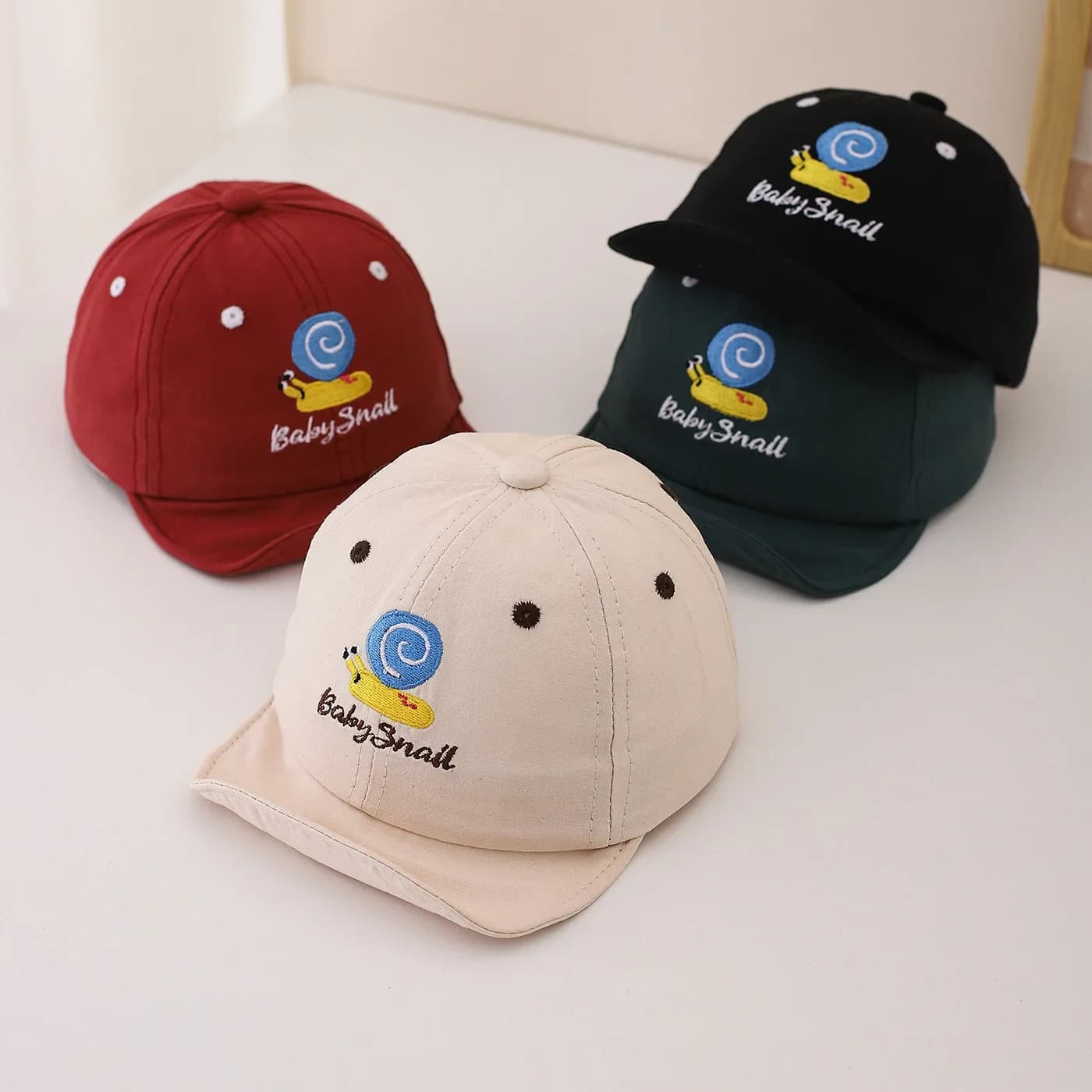 Nuovo Cappellino Ricamato per Neonati, Berretto da Baseball Coreano per Bambini e Bambine, Morbido Cotone Estivo, Cappello con Visiera per Neonati
