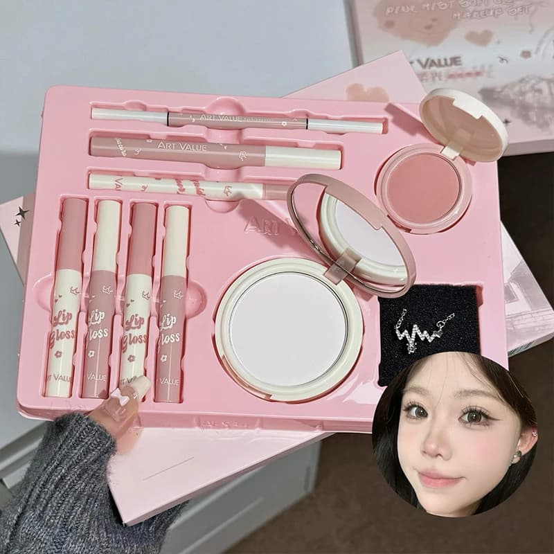 Set Make-up ART VALUE Includes 4 Lucidalabbra, 1 Cipria Compatta, 1 Blush, 1 Eyeliner, 1 Eyeliner, 1 Mascara with Cosmetic Necklace