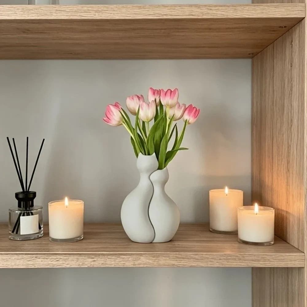 Gifts Funny Cat Hugging Vase 3D Printed Sculpture Flower Vase Desktop Ornaments Makeup Brush Holder Shelf Decor