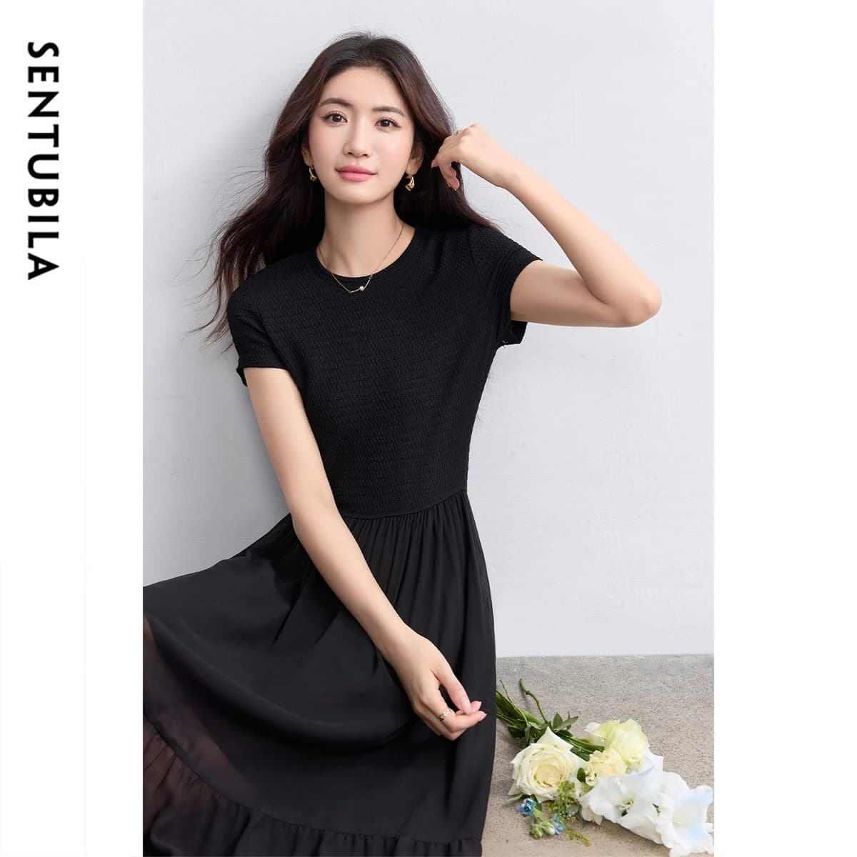 Abito in maglia SENTUBILA da donna, estivo, semplice, con pieghe e inserti, nero, nuova collezione 2026, elegante abbigliamento femminile 152L59138