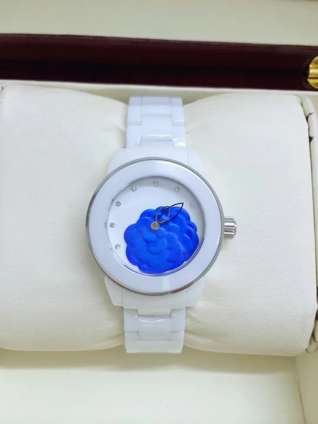 Luxury 2026 New White Tone Quartz Ceramic Watches 33mm Selection Elegant Fashion Design Daily Casual Wristwatch