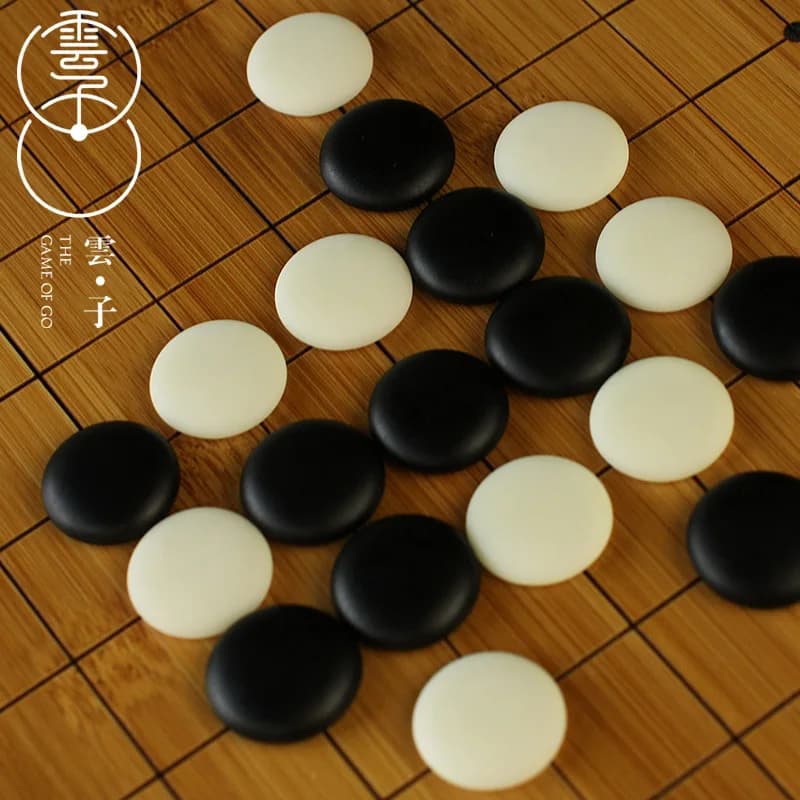 Go Chess Old Yunzi A BSTFAMLY Un lato Pezzi Diametro 2,2 cm Per 19 Strada 361 Pezzi No Scacchiera Cinese Vecchio Gioco di Go Weiqi LB38