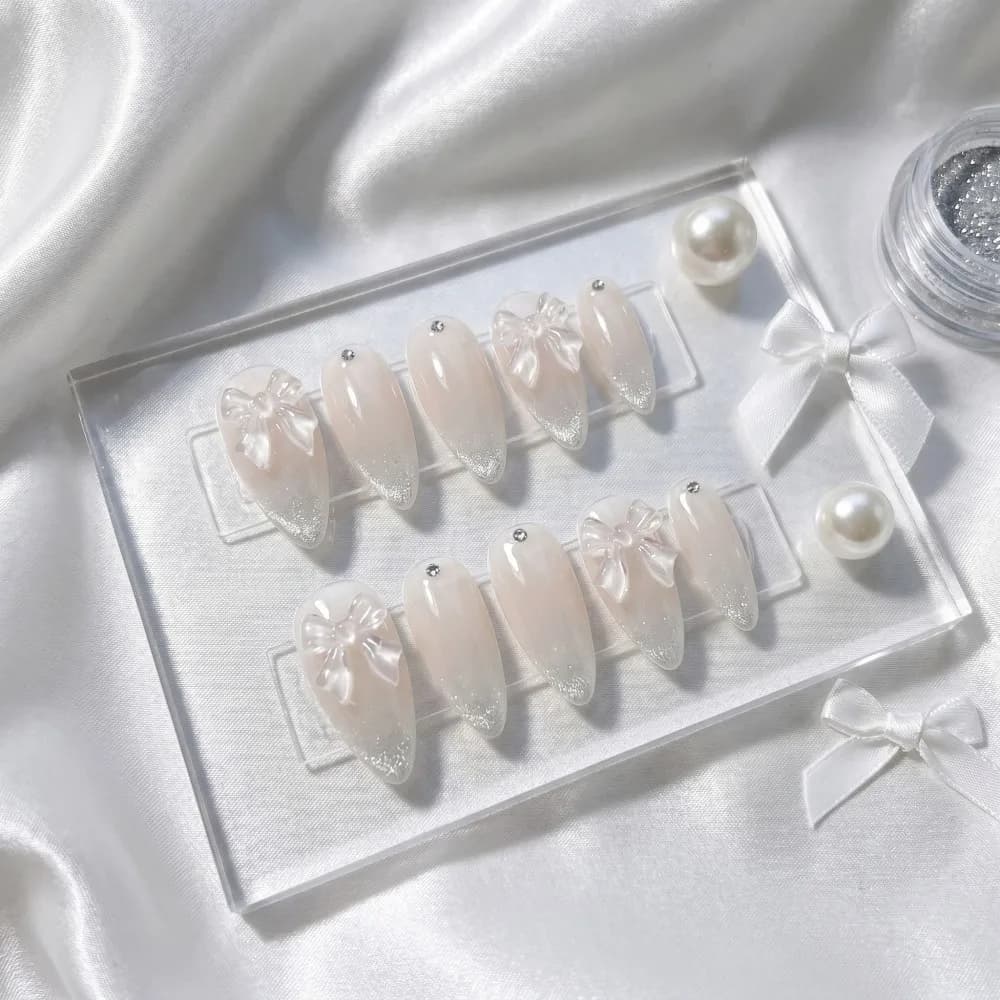 10 Faux Cat-Eye Sfumate Custom High Range Nails, New Women's Fin Nails with Flakes, Stars, Diamonds and Pearls - Sweet and Reusable