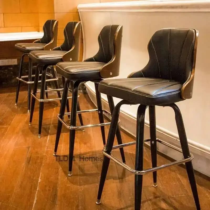 Sgabelli da bar alti e moderni Sedie in pelle di legno Cuscino per gambe Piedi Sedia Bancone da cucina ergonomico in legno Mobili di lusso nordici