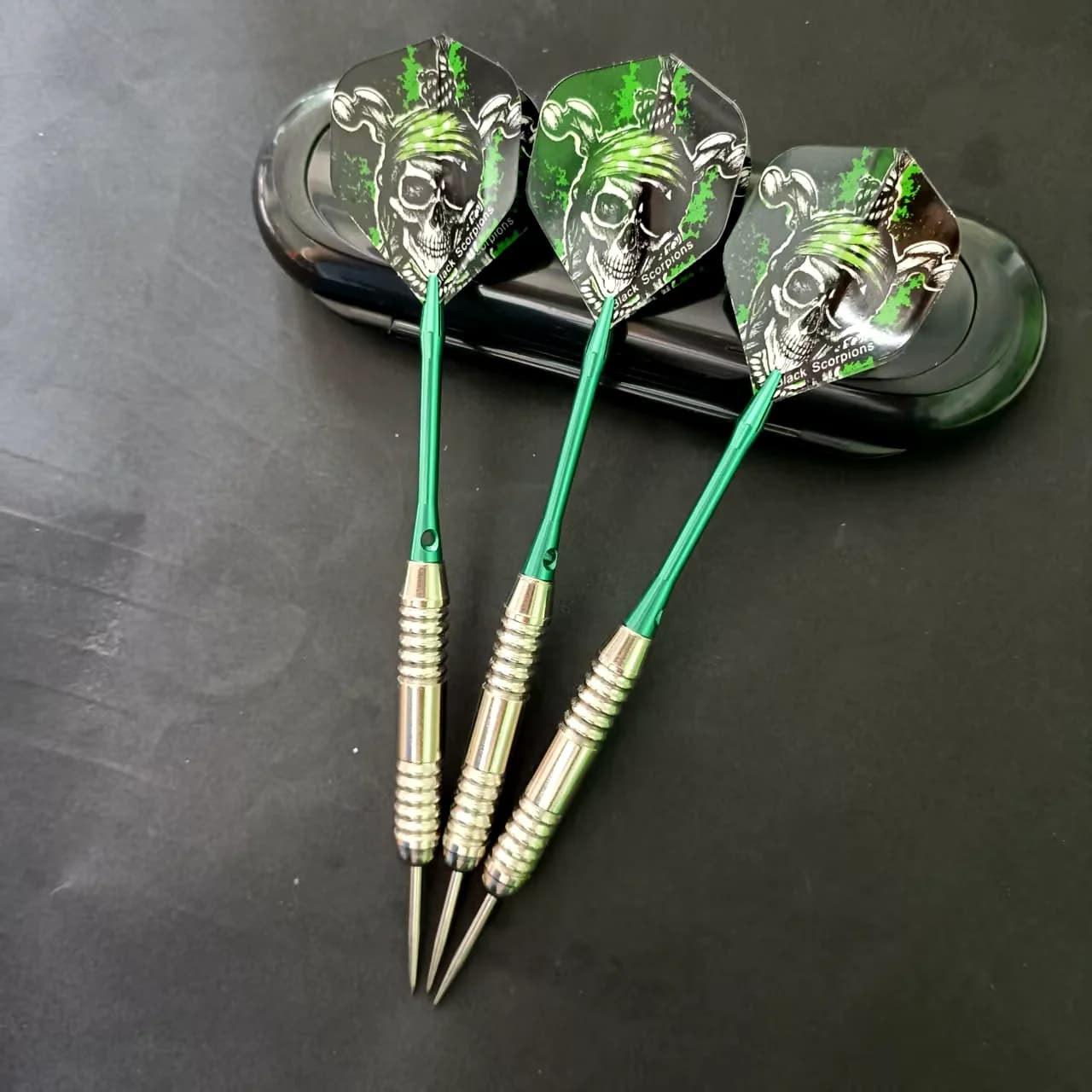 3pcs Professional Competition Darts 25g Steel Needle Tip Aluminum Shaft Nonslip Training Darts Metal Darts for Dartboard