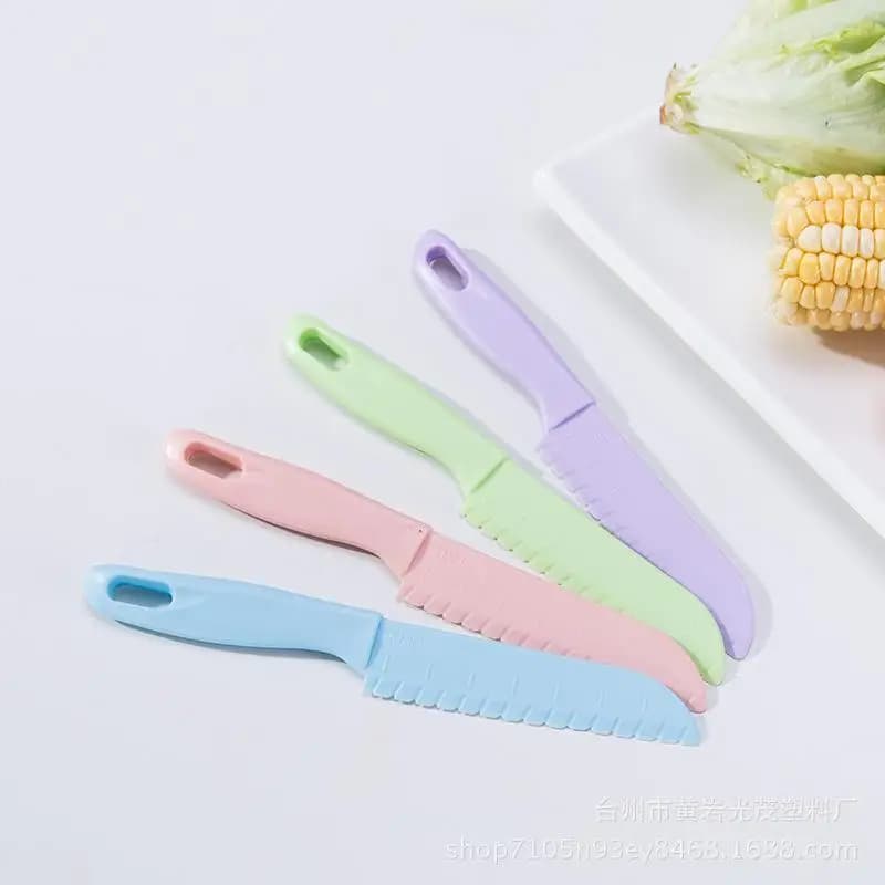 Taglierina a denti di sega coltello da frutta in plastica coltello da cucina sicuro per bambini Chef per lattuga da pane coltelli da cucina per bambini coltelli da cucina per bambini