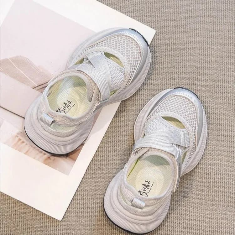 Nuovi Sandali Sportivi Estivi per Bambini 2026, Sneakers Traspiranti e Leggere per Ragazze, Scarpe Antiscivolo da Spiaggia per Ragazzi