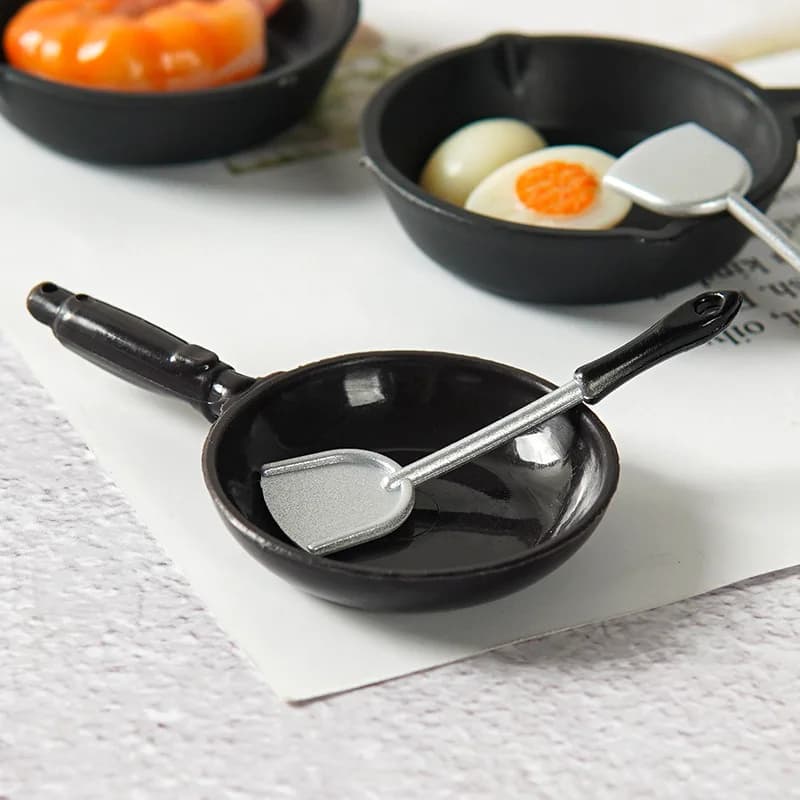 Z. 1/12 miniature pan and casserole model for doll house, kitchen accessories, doll house decoration