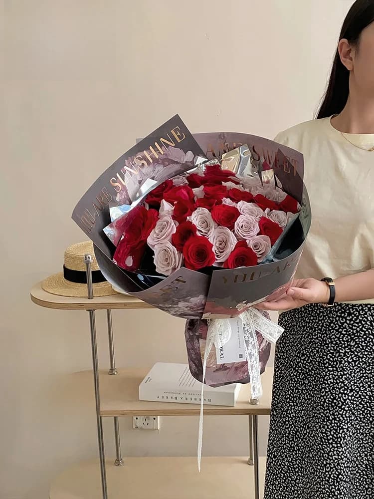 Carta da Imballaggio per Bouquet di Fiori Elegante Tinta Scura Night Garden con Stampa Oro Utopia Core Seed Materiale Artistico per Fioristi