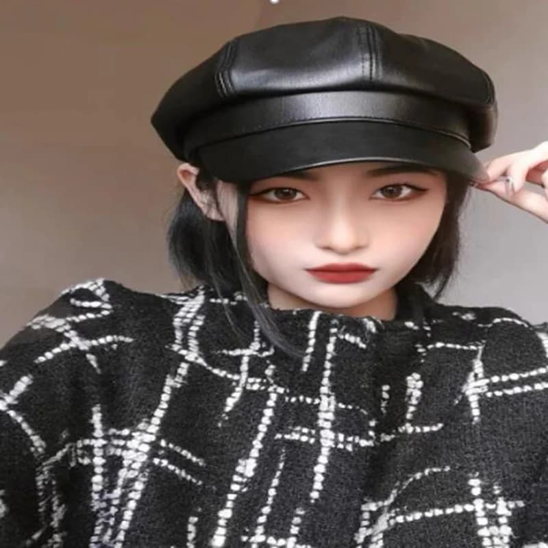 Vintage Style Mixed Wool Beret with Detail buttons and PU Leather Visor for Women - Classic British cap
