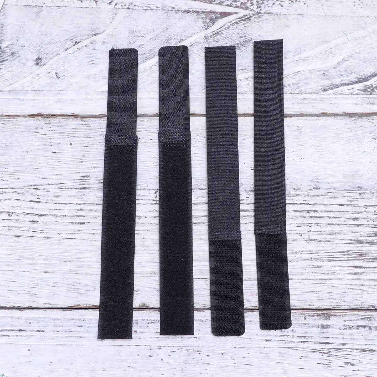 10 Pezzi Fascette per Cavi con Gancio e Anello Nere 2x18cm, Riutilizzabili, per Organizzazione Cavi da Scrivania e Intrattenimento Domestico