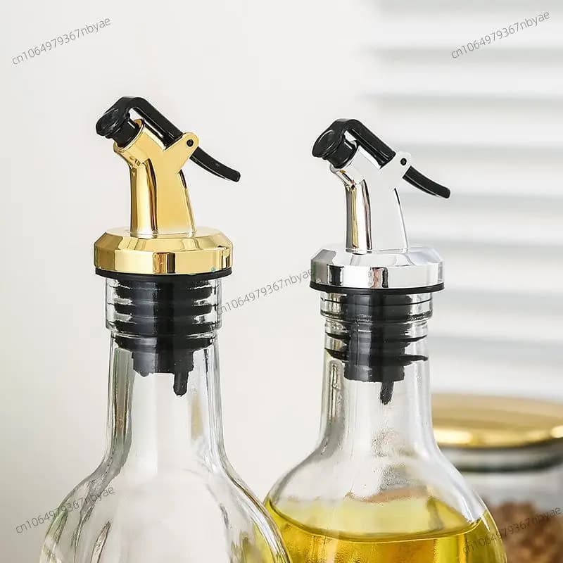 Beccucci per olio d'oliva dorato Tappo per bottiglia di aceto di olio Beccuccio Dispenser per ugelli a tenuta stagna Tappo per bottiglia in silicone creativo a tenuta stagna