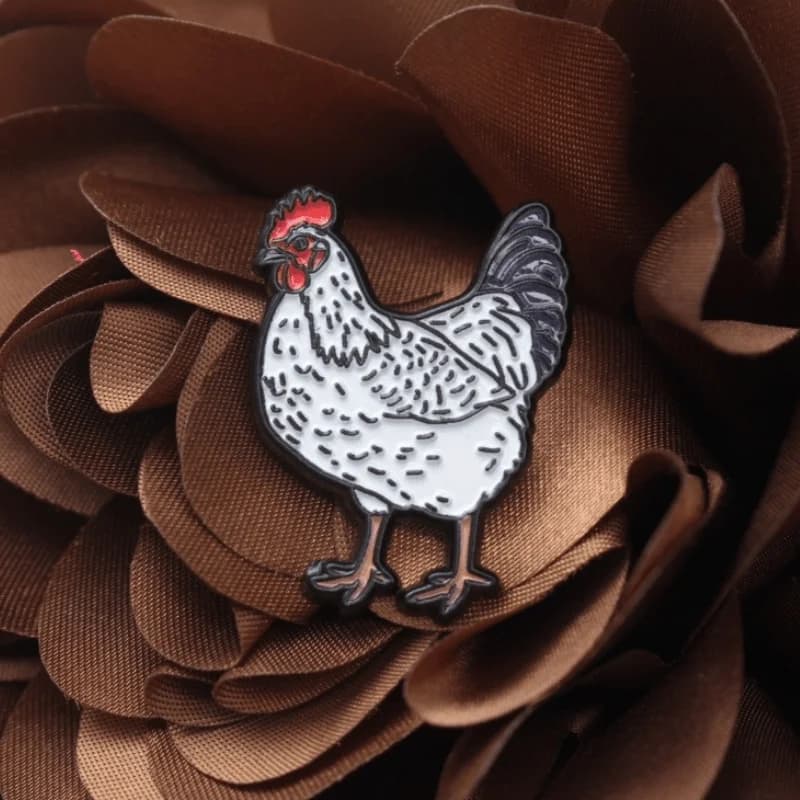 1 spilla smaltata a forma di simpatico pollo, spilla a tema animali da fattoria per borse, giacche, cappelli, divertente accessorio a tema pollame, regalo per gli amanti degli animali