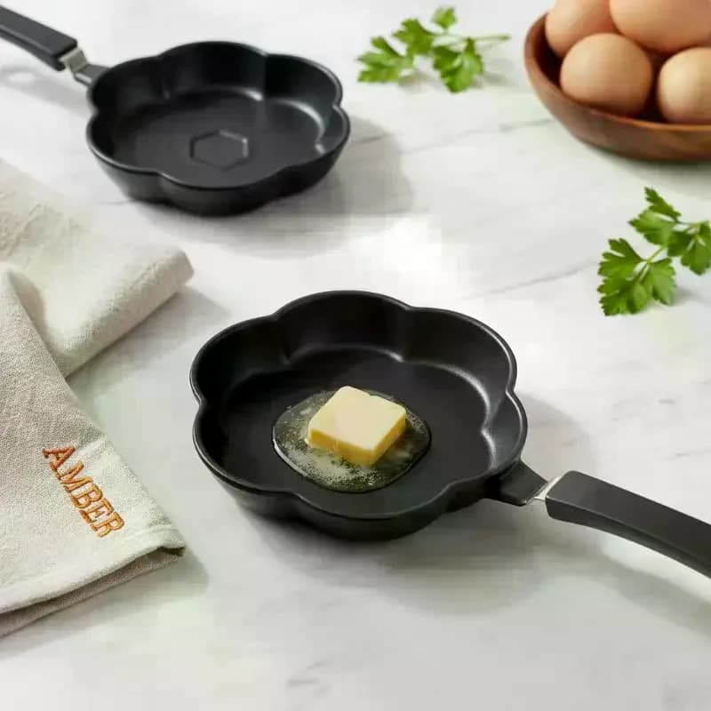 Mini Heart shaped pan for Eggs and Pancake, in Black Cast Iron, Without Cover